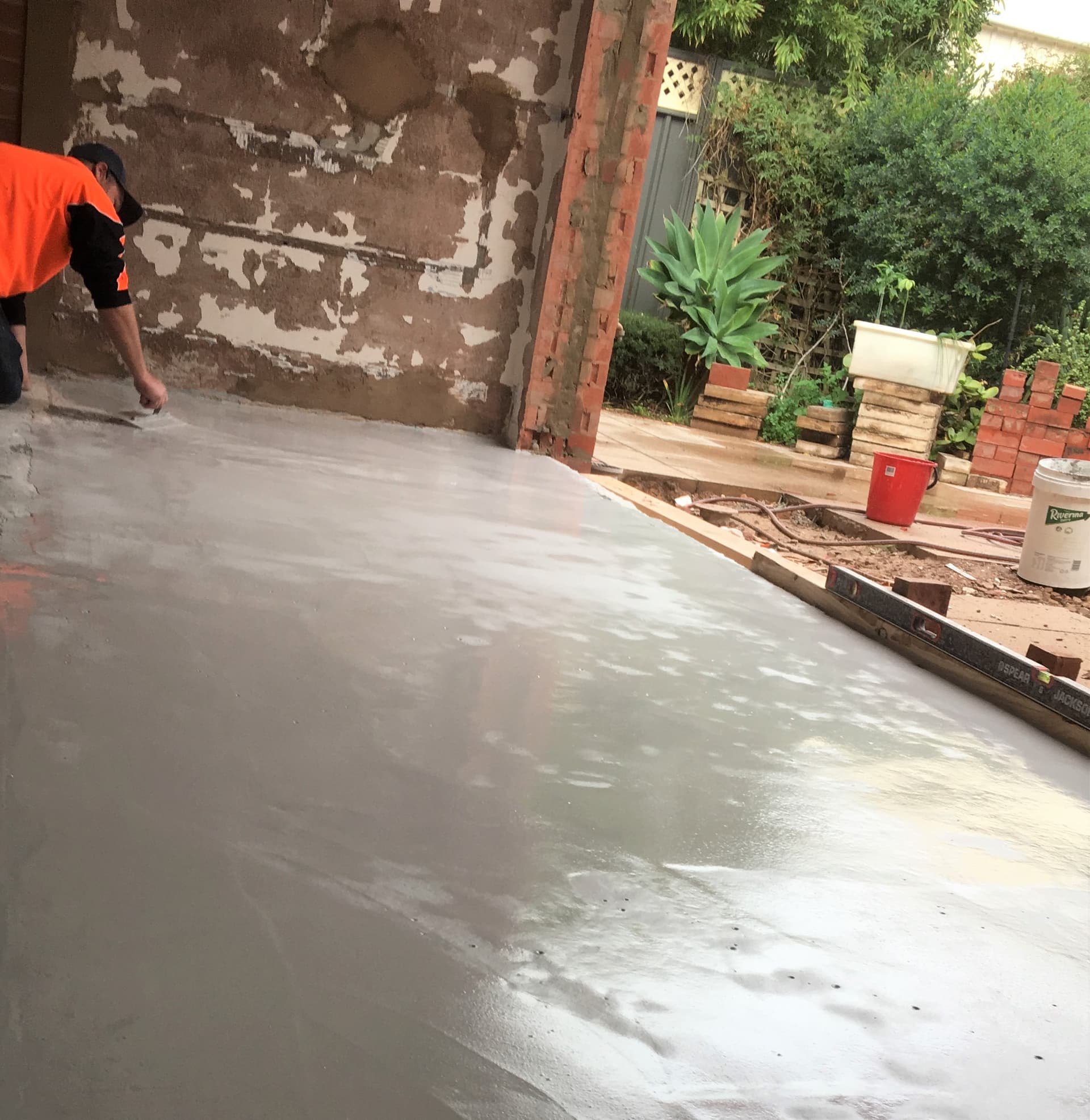 MG-Krete SLU Lock The Top application